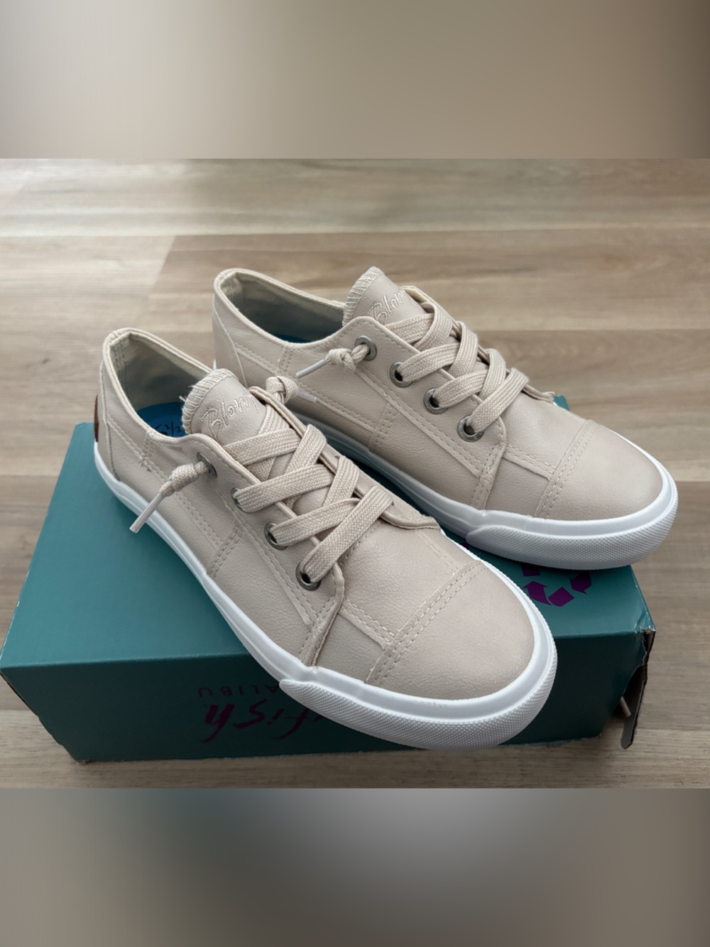 Blowfish Malibu Casual Sneaker in Cream